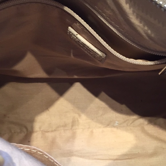 Urban Outfitters suede purse - Picture 4 of 10